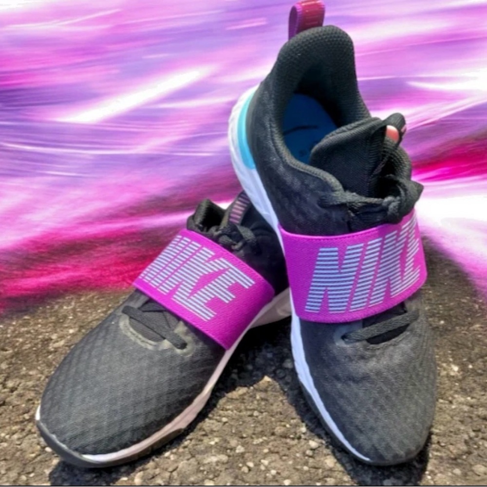 Nike Women's Renew In-Season TR 9 Size 6